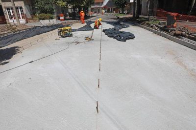 Nuevos pavimentos para Gonz�lez Cat�n y obras de bacheo para Ramos Mej�a