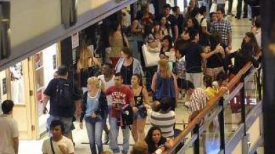 Las ventas en CABA desaceleraron su ca�da en enero al 1,3% anual