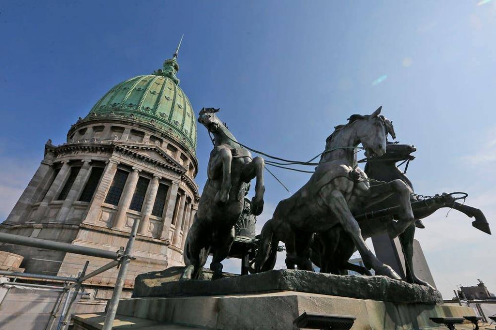 El Gobierno envi� al Congreso un proyecto de ley que reduce las jubilaciones de jueces y diplom�ticos