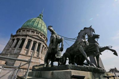El Gobierno envi� al Congreso un proyecto de ley que reduce las jubilaciones de jueces y diplom�ticos