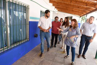 Contin�an las obras de mejoras en el Jard�n de Infantes N� 911 de Tortuguitas