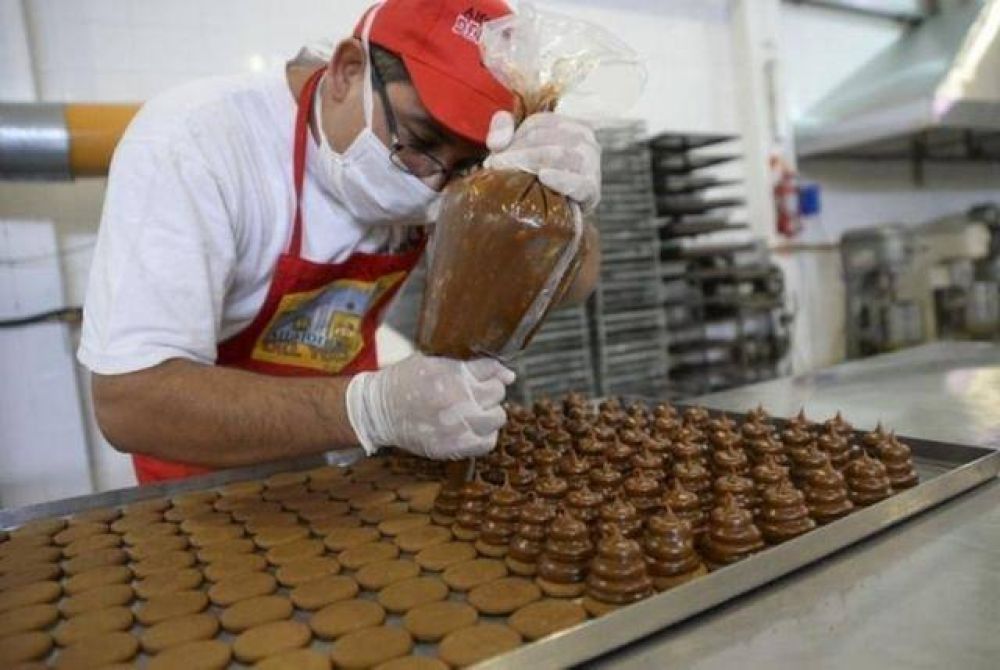 Para pasteleros, desde diciembre no ha parado la actividad en el sector