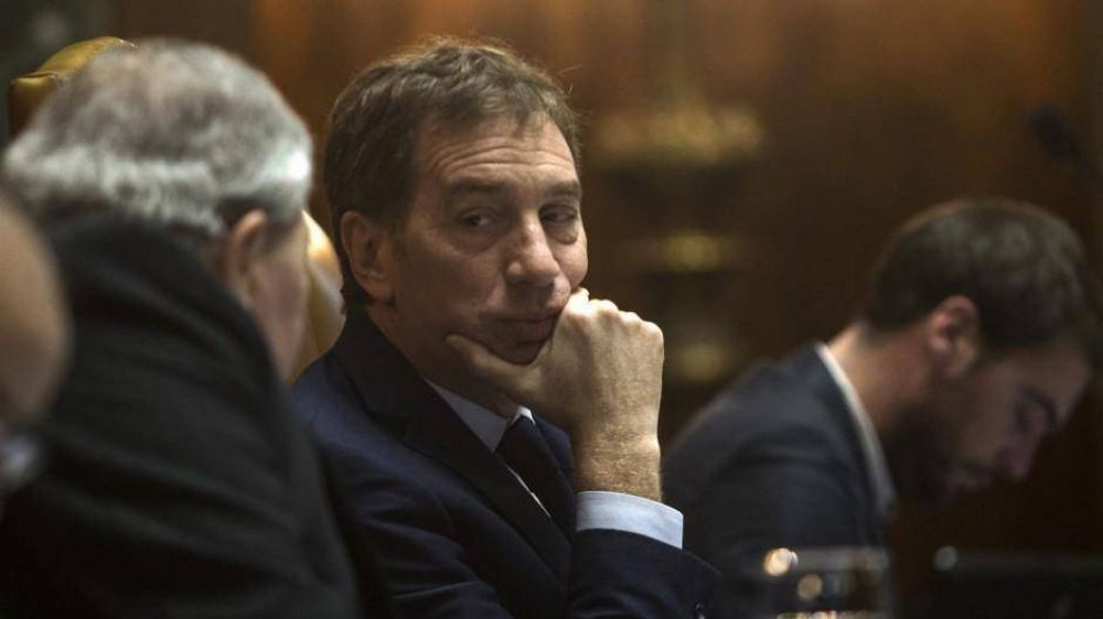 Santilli desembarca en La Plata y alimenta las versiones de un pase a Provincia