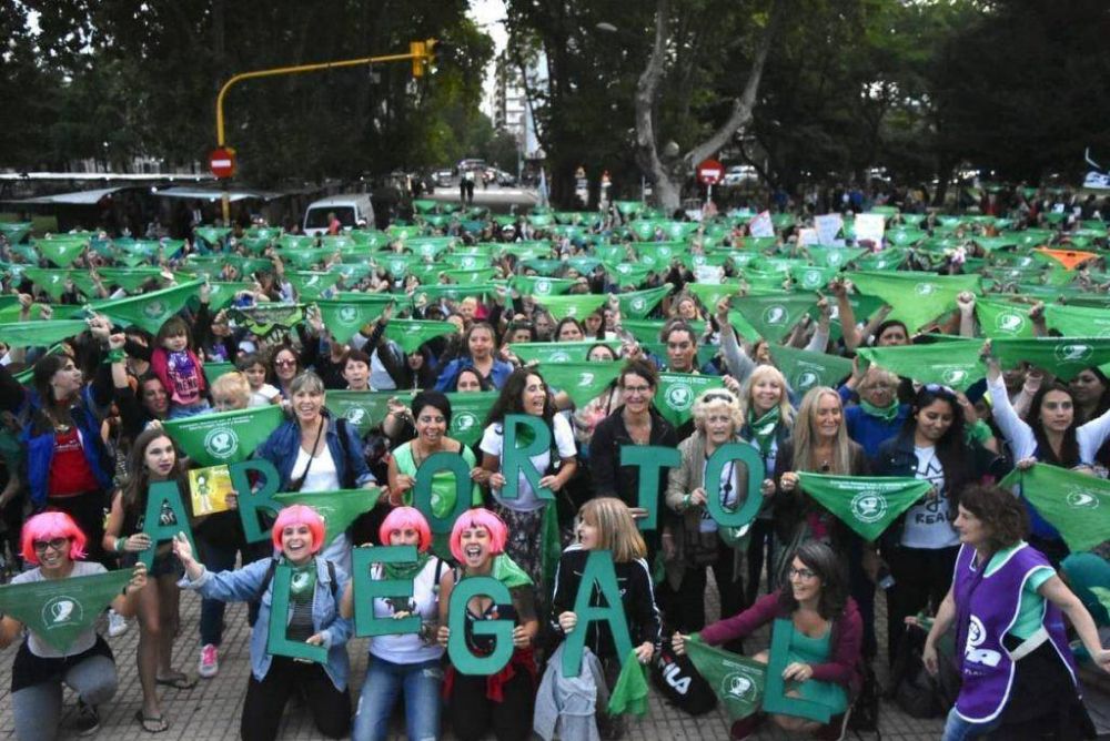 Mar del Plata se sum al pauelazo verde en reclamo del aborto seguro, legal y gratuito