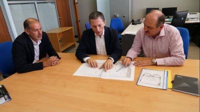 Gray gestion� la reactivaci�n de obras h�dricas
