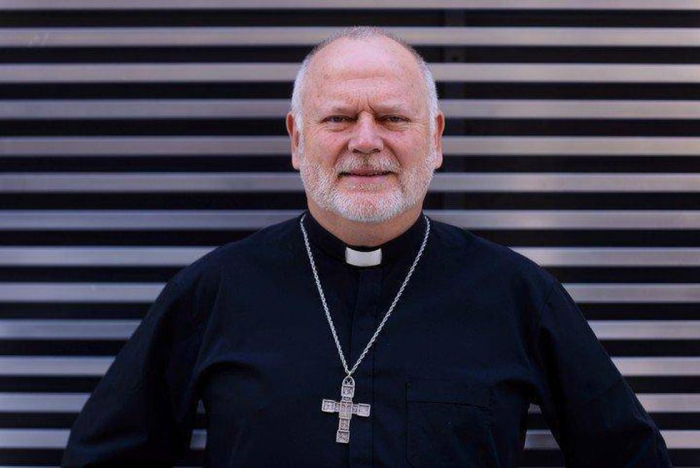 El ex cura catlico argentino que eligi la vida en familia y hoy es el Obispo Anglicano de Uruguay