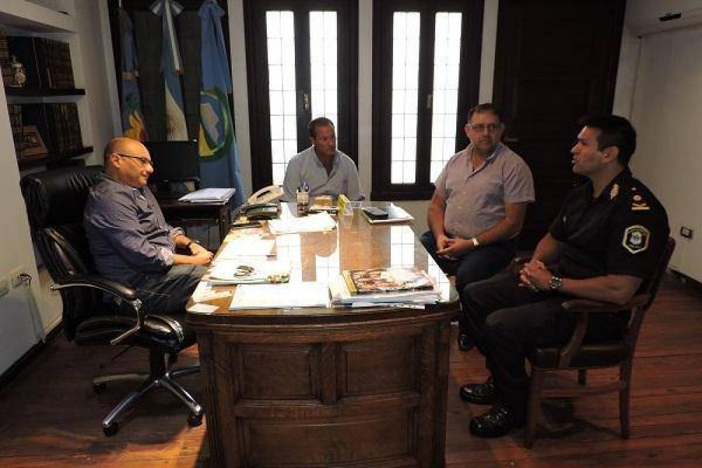 Balcarce: El Intendente Reino se reuni con el nuevo titular de la Polica Local