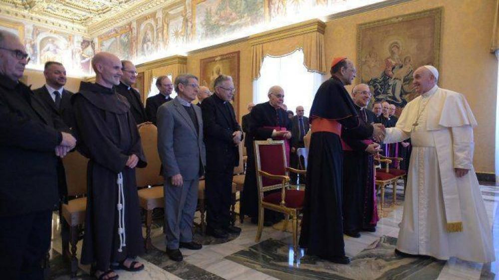 El Papa: �Aplicar las leyes de la Iglesia garantiza soluciones justas y pastorales�