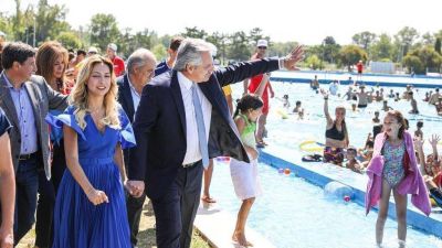 Alberto Fern�ndez, entre encender la econom�a y el estallido social
