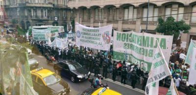 Paritarias: Alimentaci�n se declar� en Estado de �Alerta y Movilizaci�n�
