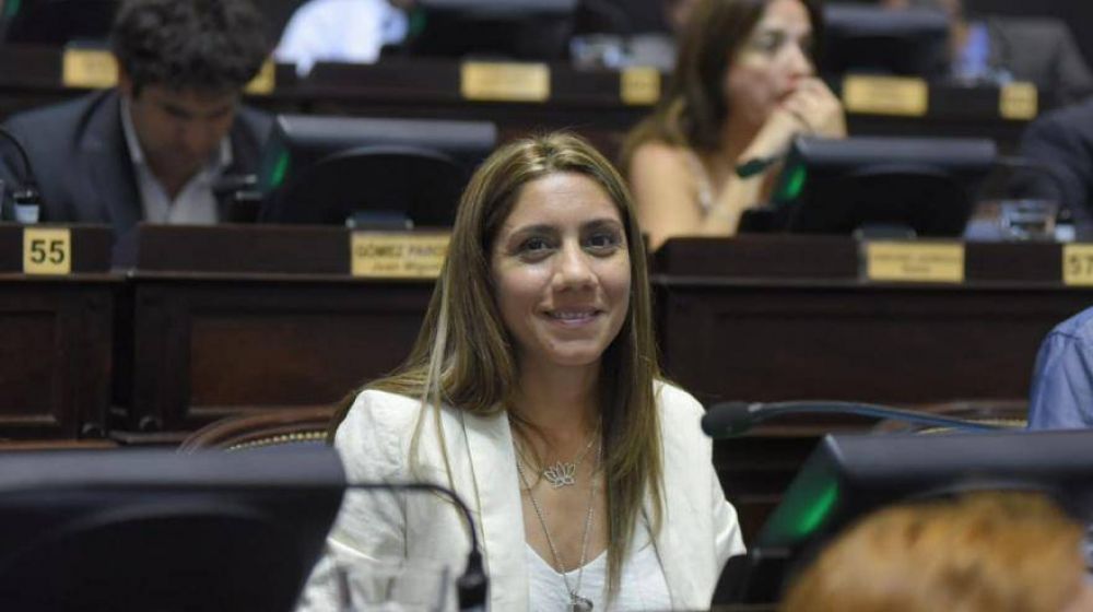 D�bora G�lan: �La pol�tica de Cambiemos fue de endeudamiento y desfinanciamiento�