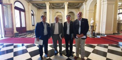 El Gobierno define el formato y el plazo para subir las retenciones a la soja