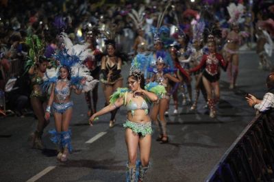 A pura murga y comparsa finaliz� la fiesta del carnaval