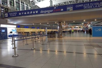 Cuarentena para un matrimonio platense que estuvo en el crucero que amarr� en Camboya