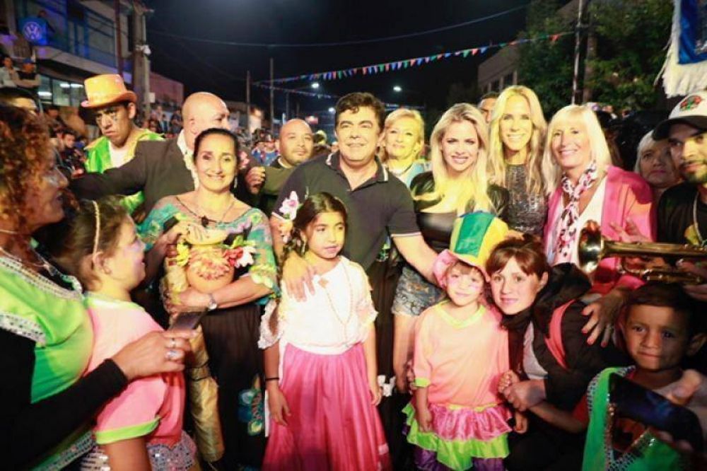 Los Carnavales de La Matanza arrancaron con 80 mil personas al ritmo de las murgas y la cumbia