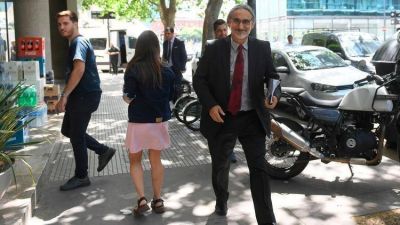 En un clima de tensi�n por el inminente aumento de las retenciones, el Gobierno se reunir� con la dirigencia del campo