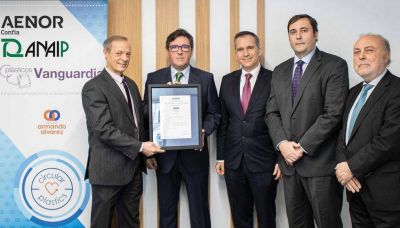 Aenor entrega el primer certificado de porcentaje de uso de pl�stico reciclado posconsumo a Pl�sticos Vanguardia