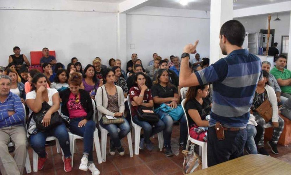 Pilar y el INTA acercaron el programa Pro Huerta a ms de 100 vecinos