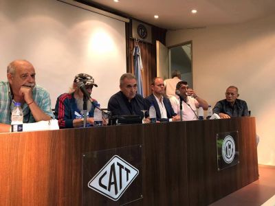 Schmid: �El puerto de Buenos Aires atraviesa su peor momento�