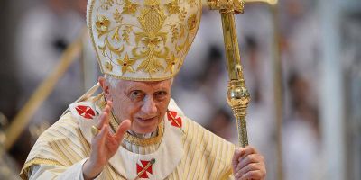 Renuncia de Benedicto XVI: El poder es servicio, solo así se puede entender