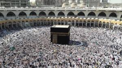 Arabia Saudita cierra el acceso a La Meca por el coronavirus