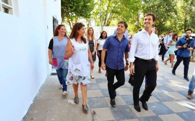 Kicillof recorri� escuelas en San Vicente: �Nos quisieron convencer de que la educaci�n p�blica no serv�a�