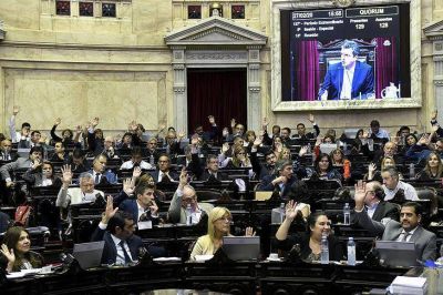 Un Congreso atravesado por las primeras tensiones espera al presidente