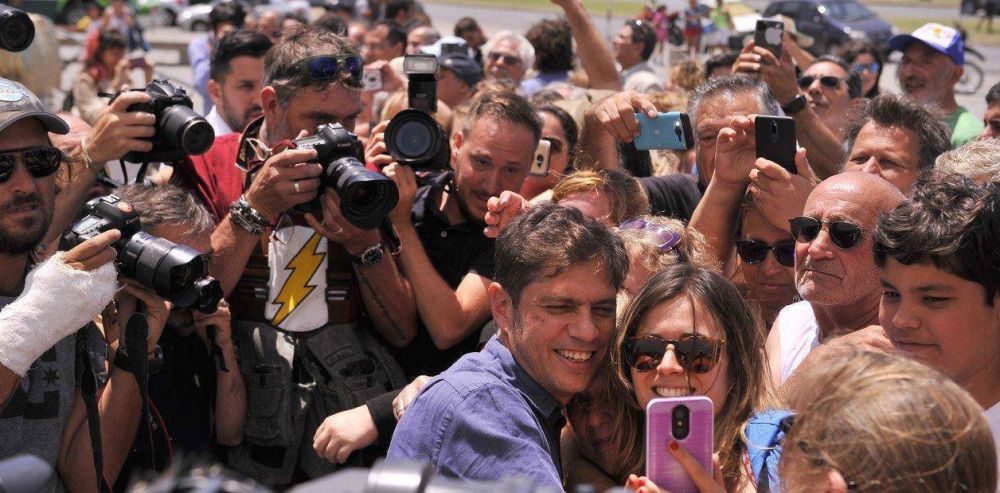 Axel Kicillof, gobernador: la crisis, la deuda, Cristina Kirchner y la furia de los intendentes