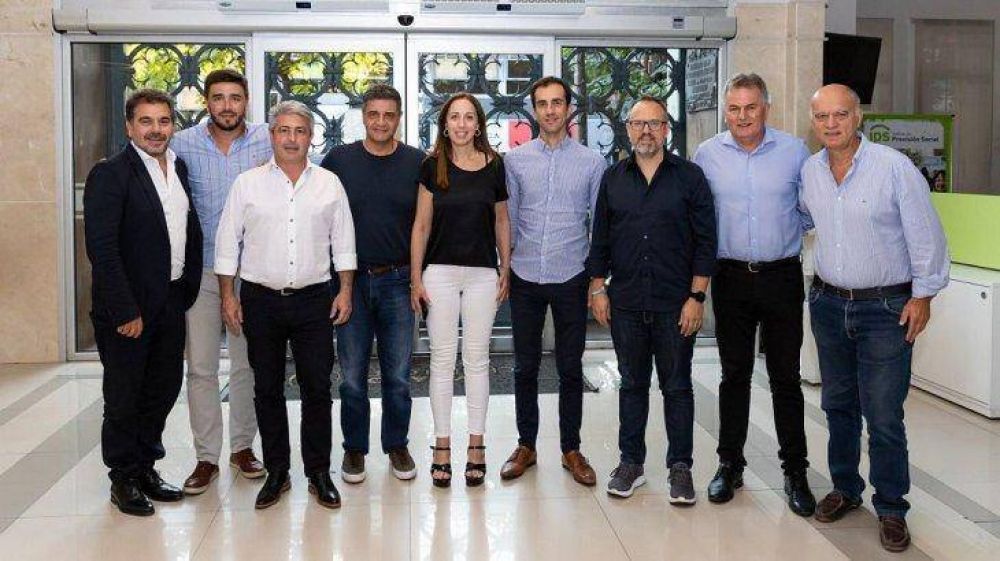 Vidal deline� estrategia opositora bonaerense con intendentes del PRO