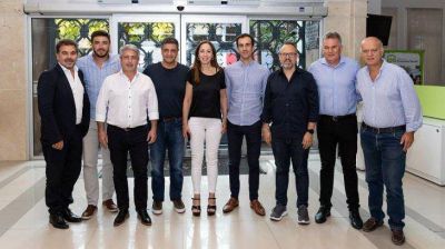 Vidal deline� estrategia opositora bonaerense con intendentes del PRO