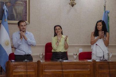 Abella inaugur� las sesiones ordinarias y asegur� la continuidad de obras y proyectos para Campana