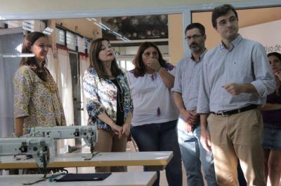 Lucas Ghi y Estela D�az recorrieron el Polo Productivo de la Econom�a Social de Mor�n