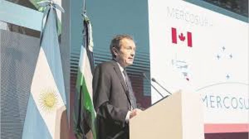 B�liz, el estratega de Alberto, blanque� los retos que enfrenta el Gobierno