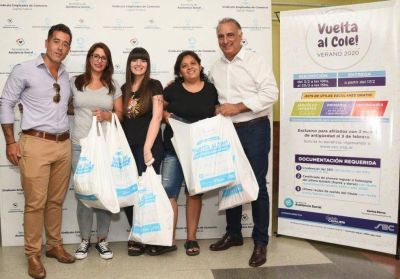 A travs de la campaa Vuelta al cole, Comercio ya entreg ms de 10 mil kits escolares
