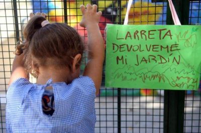 M�s de 20 mil chicos no comienzan las clases porque se quedaron sin vacantes en la Ciudad