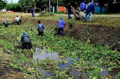 Merlo: Contin�a el plan de limpieza y saneamiento de los arroyos del distrito