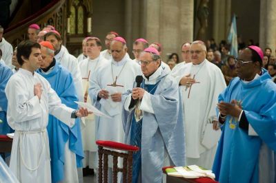 En medio del debate sobre el aborto, la Iglesia analiza c�mo mejorar su llegada a la sociedad