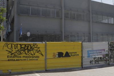 La Justicia orden� reabrir el jard�n del Hospital Ramos Mej�a