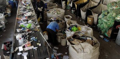 Eran cartoneros, se unieron y hoy hacen �tiles escolares con telgopor reciclado