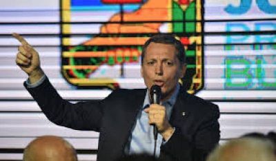 Fernando Gray acus� a Macri y Vidal �no poner ni un solo ladrillo�