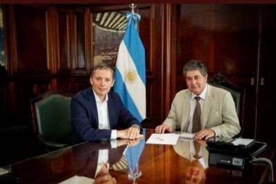 Con el eje puesto en reactivar obras paralizadas, Gray se reuni�n con secretario de Energ�a de la Naci�n