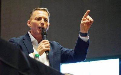 Gray respondi� a la agresi�n de Macri al peronismo: ��l fue peor que las diez plagas de Egipto�