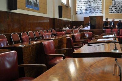 El congelamiento del sueldo de los ediles, otra vez en debate
