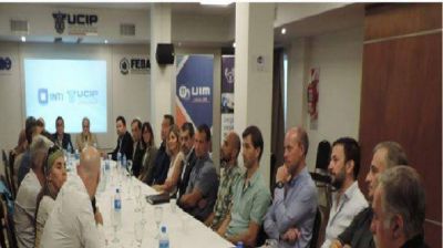 Industriales y autoridades del INTI se reunieron en UCIP