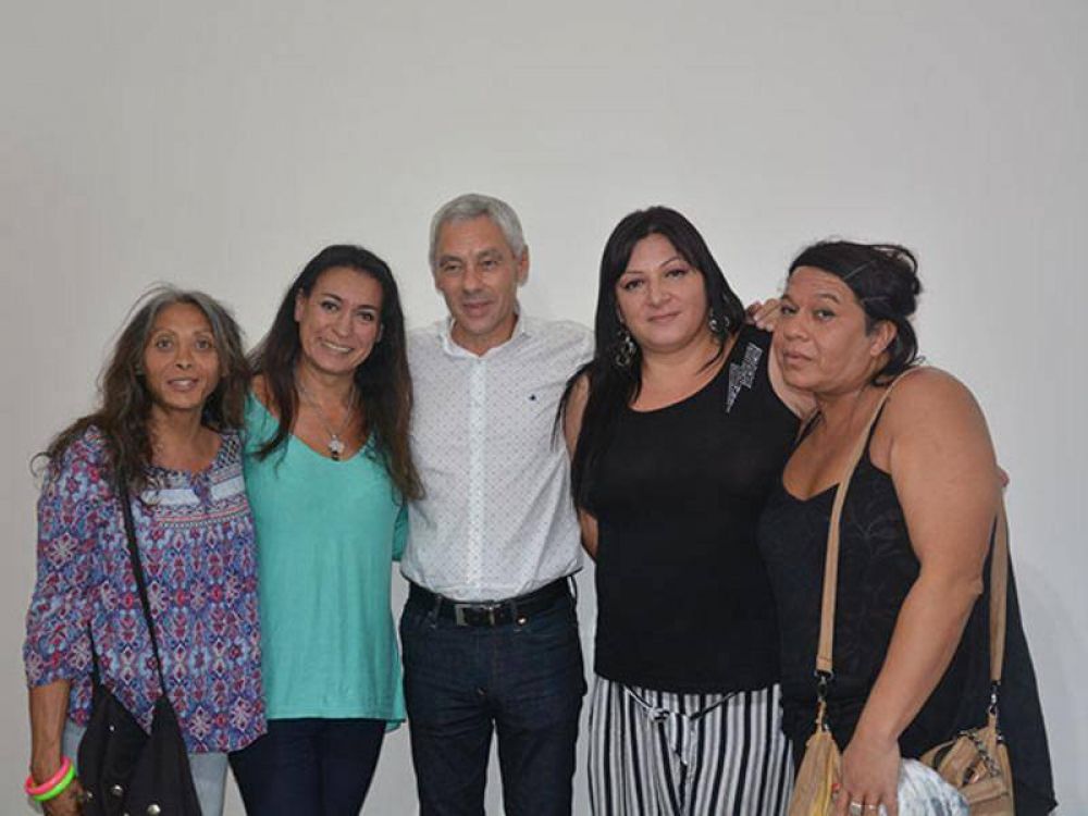 Fabin Cagliardi anunci la incorporacin de tres trabajadoras trans a la Municipalidad de Berisso
