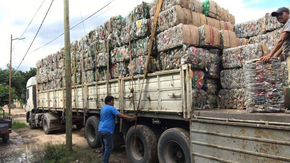 La comunidad ava guaran trabaja en el reciclado de basura