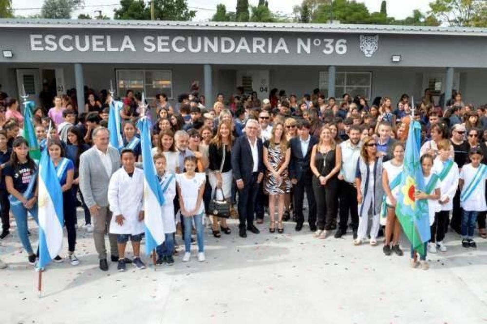 Tigre inaugur la Escuela Secundaria N36 en el barrio El Prado de Benavdez