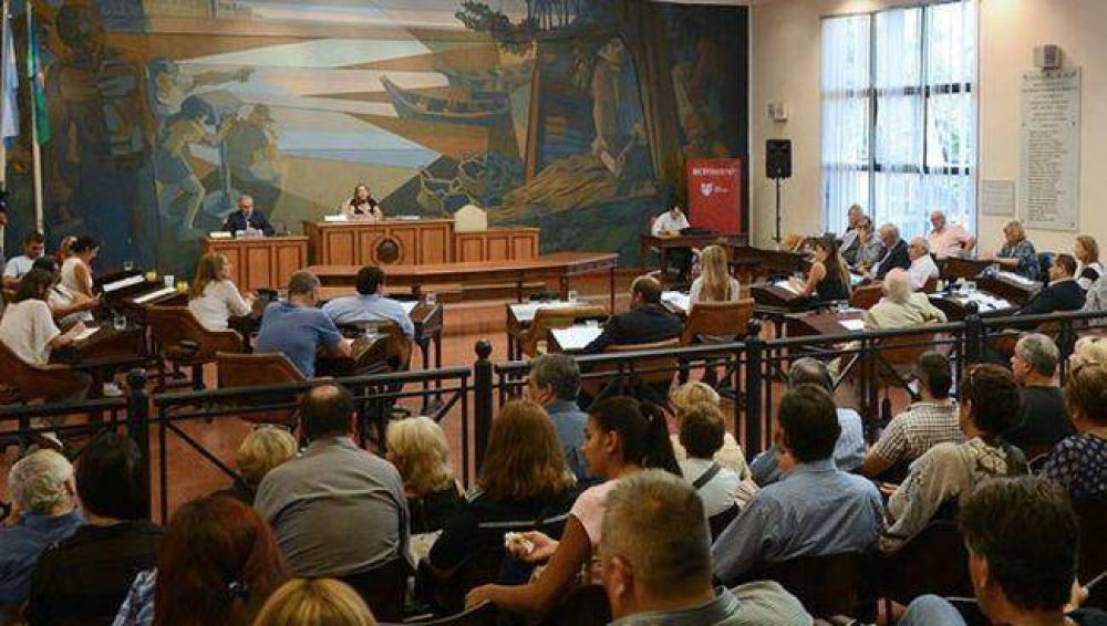 El Frente de Todos quiere la destituci�n de Casaretto