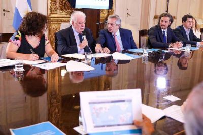 Coronavirus: Alberto interviene la comunicaci�n del �rea de Salud para evitar un nuevo traspi�