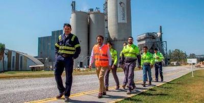 El Intendente Abella visit� la planta de la empresa Holcim